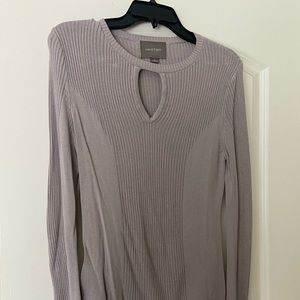 August Eight long sleeve shirt with split sleeves